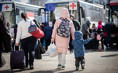 біженці: https://vechirniy.kyiv.ua/news/76801/